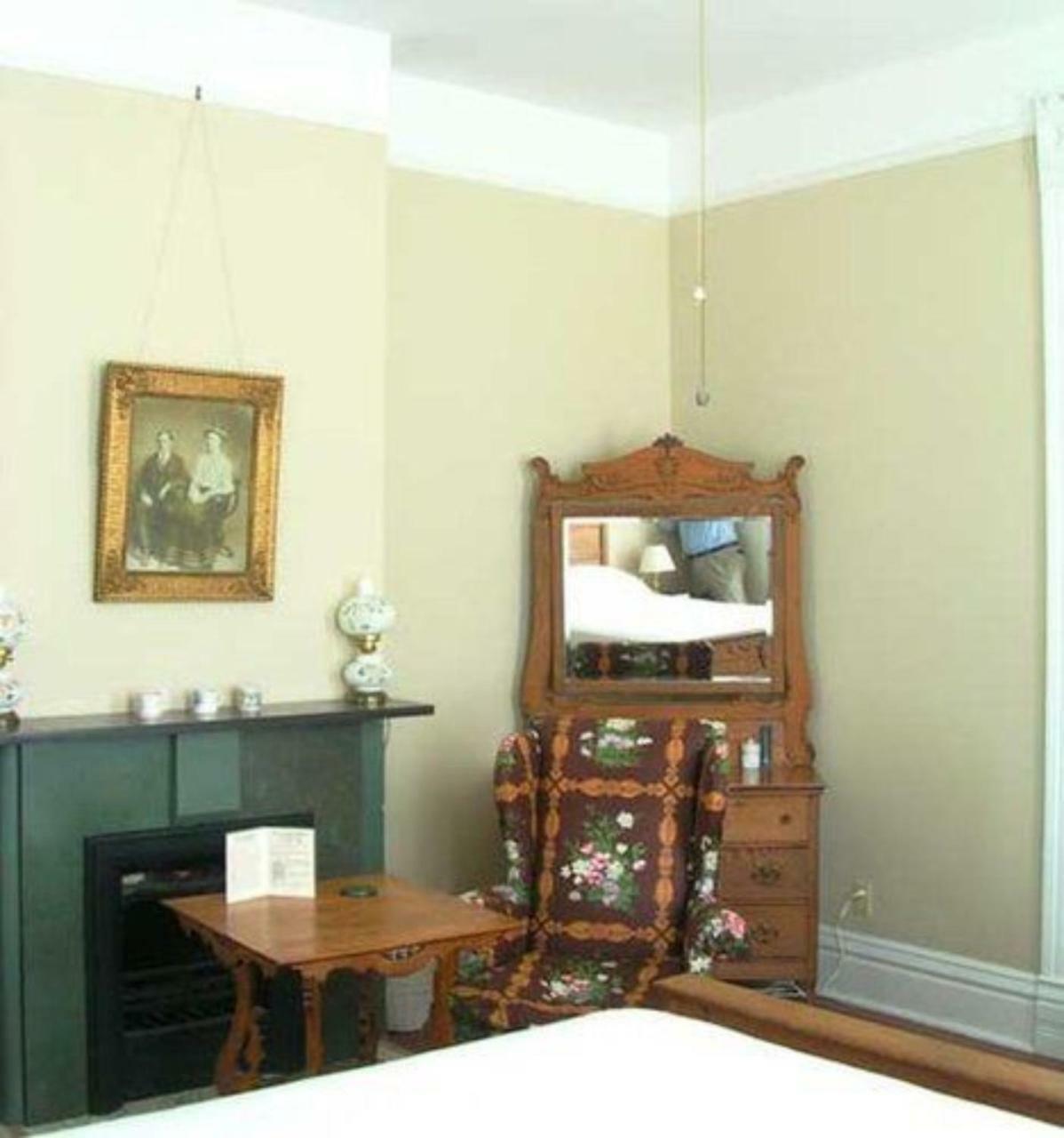 לינה וארוחת בוקר נאטשז 1888 Wensel House מראה חיצוני תמונה